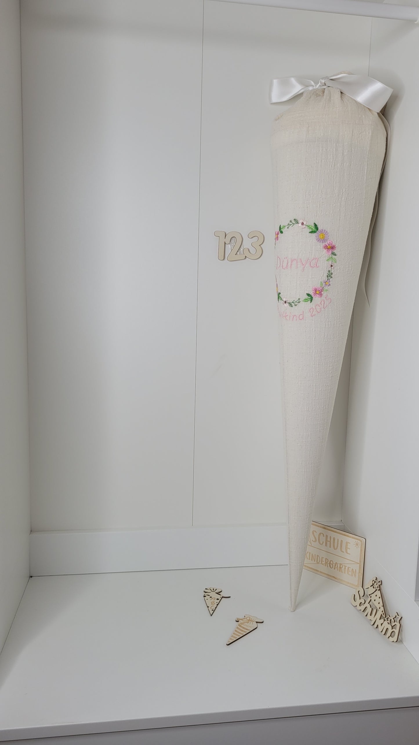 Schultüte Blumenkranz rosa