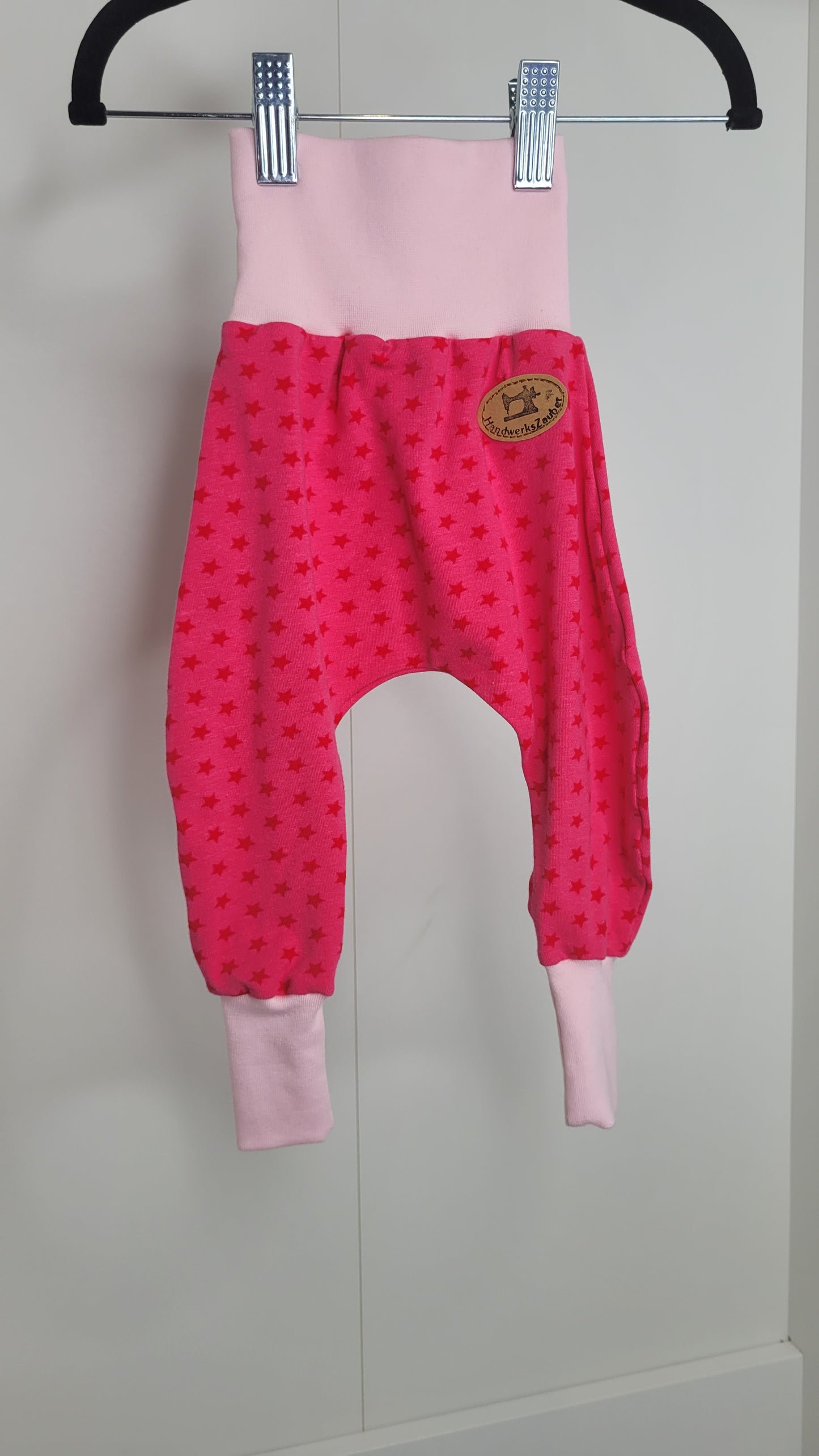Babypumphose zum Mitwachsen Sterne pink