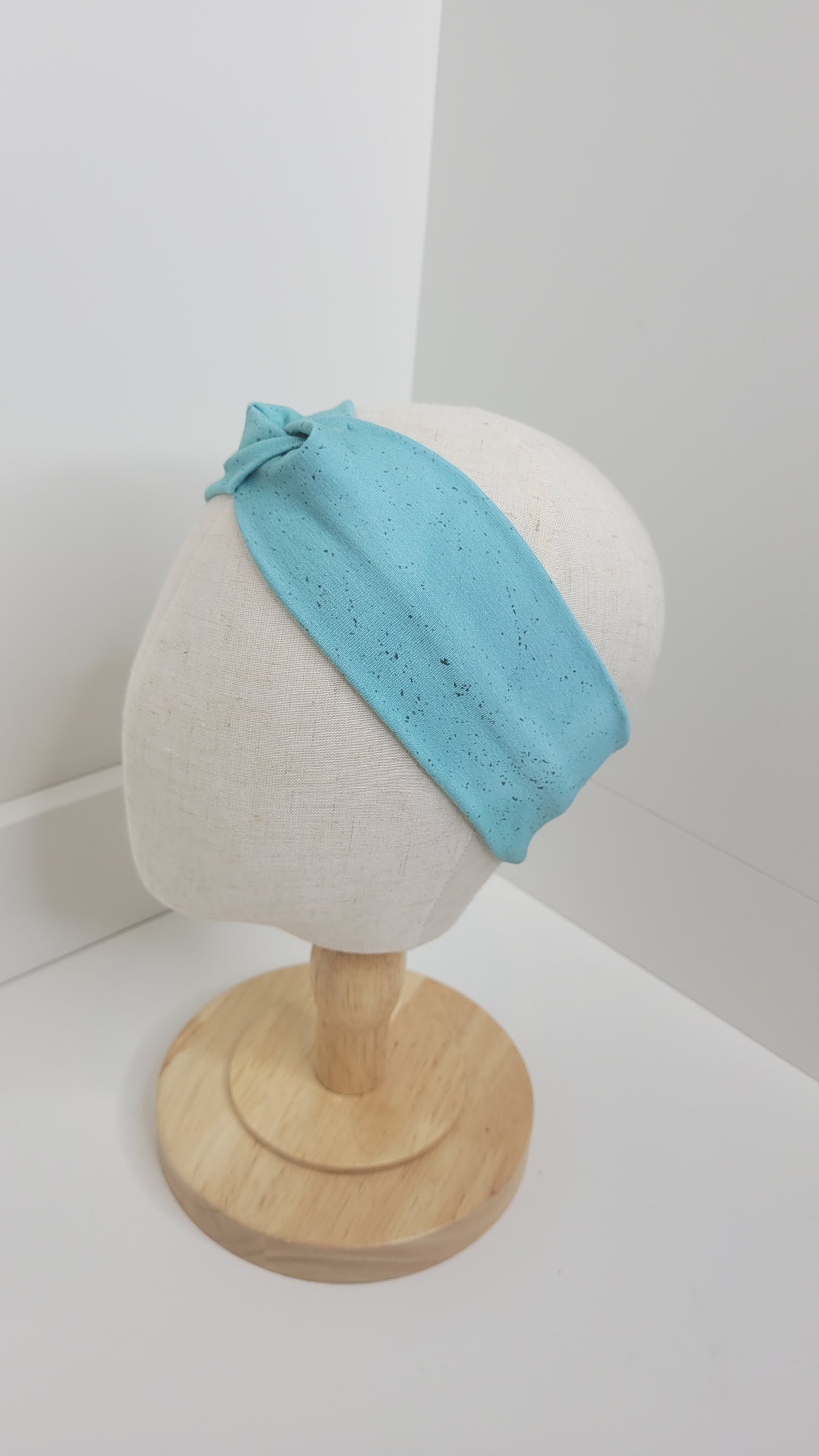 Stirnband mit Knoten – Stylisch, bequem und vielseitig kombinierbar