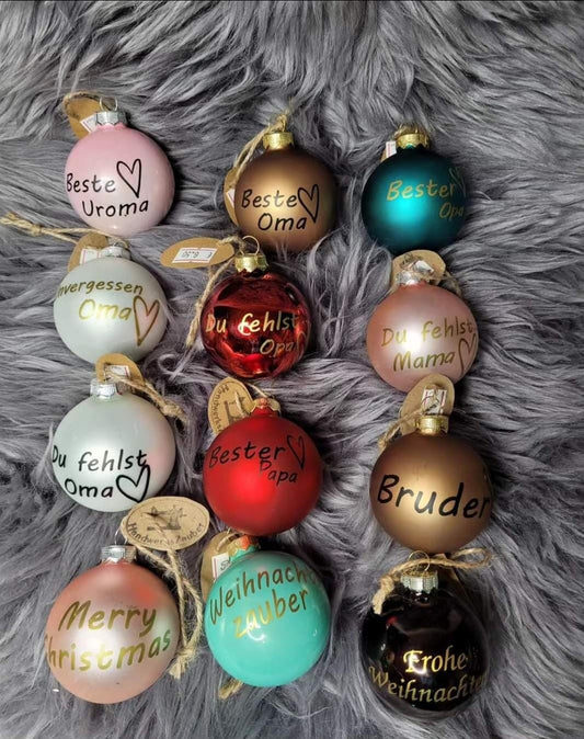 personalisierte Weihnachtskugel mit Name oder Wunschschrift